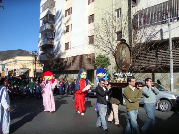 Las calles de Salta se preparan para la procesión de la Virgen del Perpetuo Socorro
